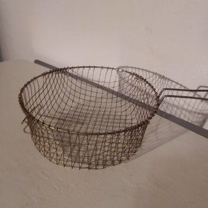 Vintage Collectible Wire Fryer Basket W Aluminum Handle